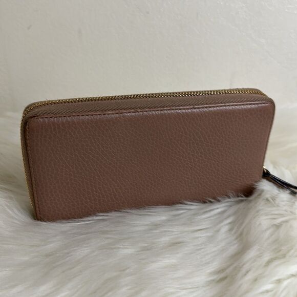 💯Authentic Gucci Marmont Zipped Around Long Wallet🍀 - Picture 8 of 17